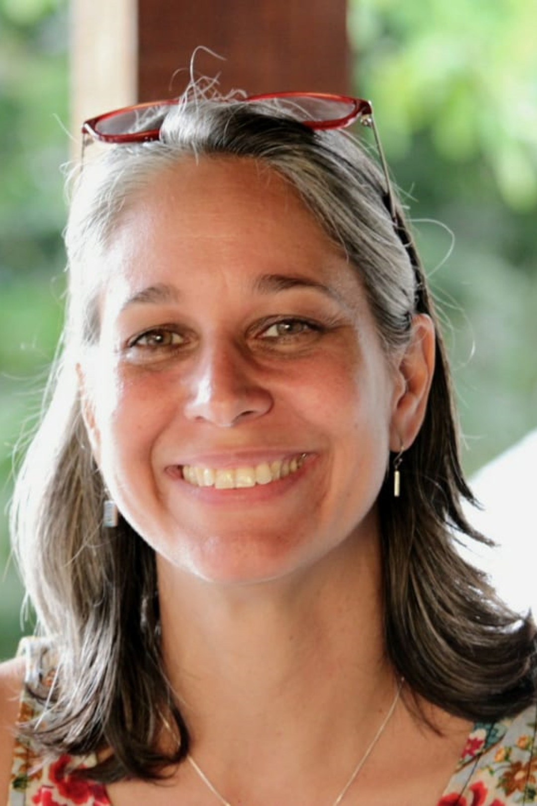 Professora Karin Calaza, PhD